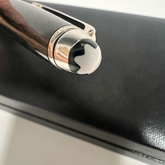 Montblanc Solitaire Carbon Steel Classique No 163 Rollerball Fineliner ID 5833 - Picture 2 of 16